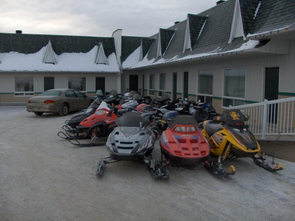 Motel Royal Cabano Екстер'єр фото